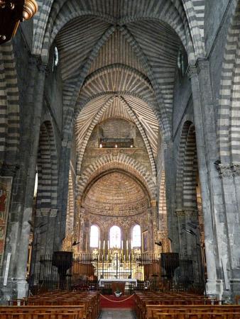 la Cathédrale Notre-Dame-du-Réal d'Embrun
