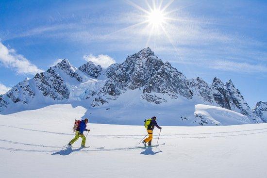 Azimut Mountain Tours