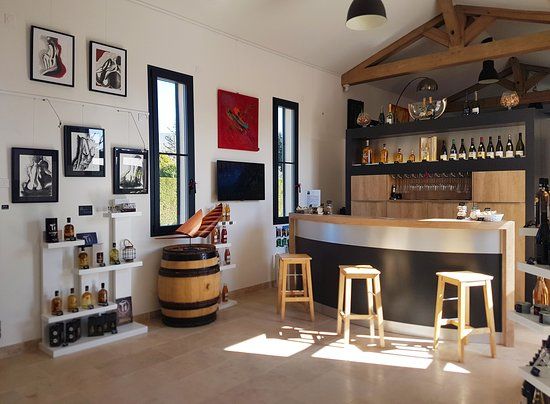 Saumane Arts & Vin